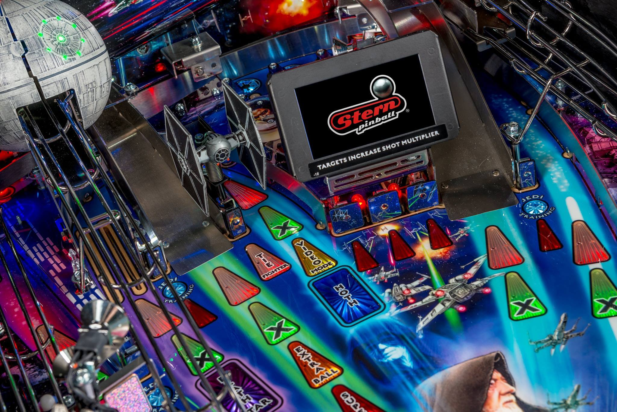 Star Wars Premium Pinball Machine by Stern - Image 6